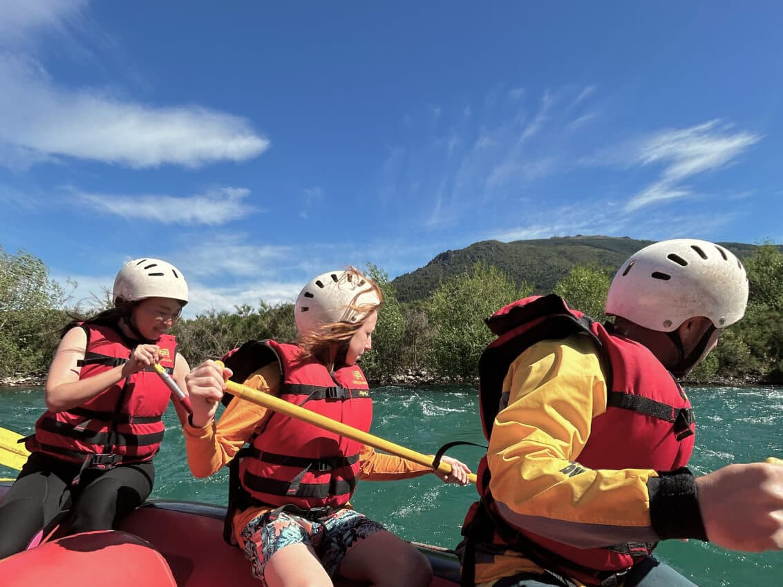 Rafting light en el río Manso